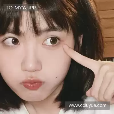 窦芸昀